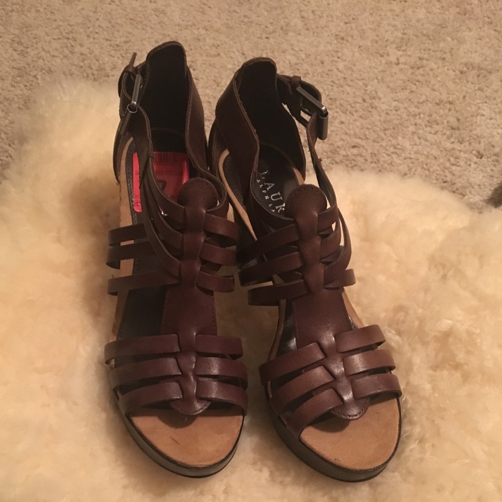 New never worn Ralph Lauren Heels  size 7